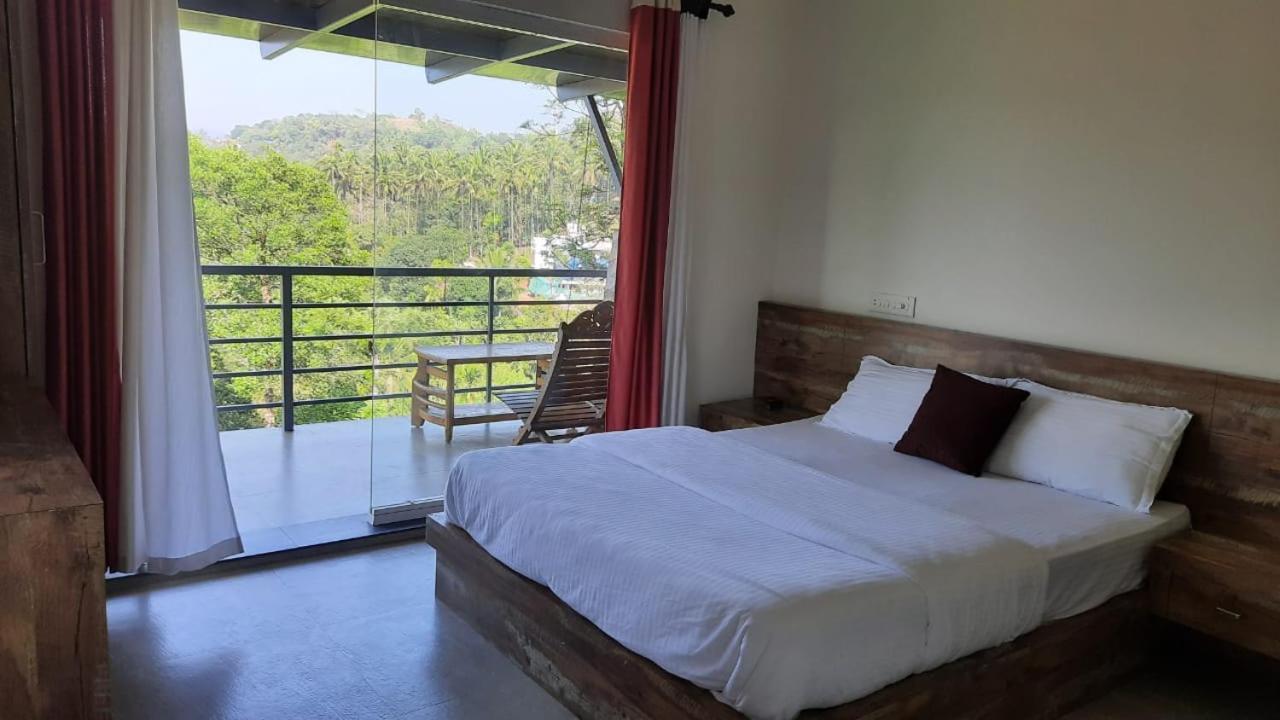 Letstay Vythiri Hill Palace Экстерьер фото