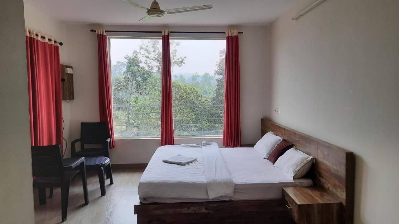Letstay Vythiri Hill Palace Экстерьер фото
