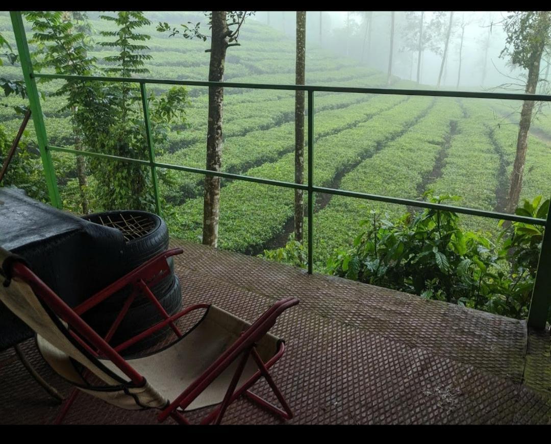 Letstay Vythiri Hill Palace Экстерьер фото